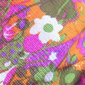 Vintage 1970s Floral Bubble fabric 2yds